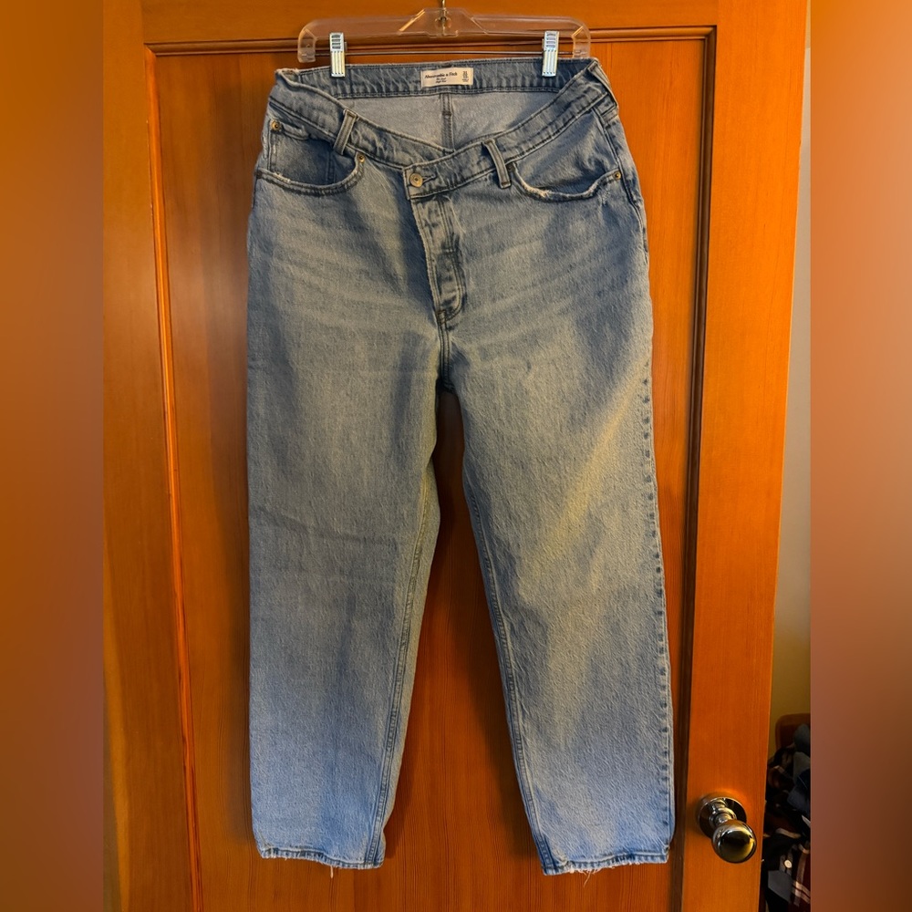Abercrombie & Fitch The Dad, High Rise 31/12s